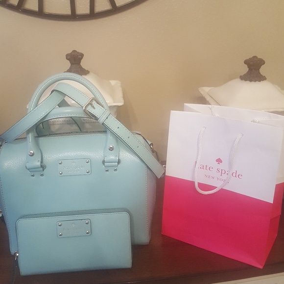 kate spade Handbags - Kate Spade Tiffany Blue Wellesley Alessa/wallet